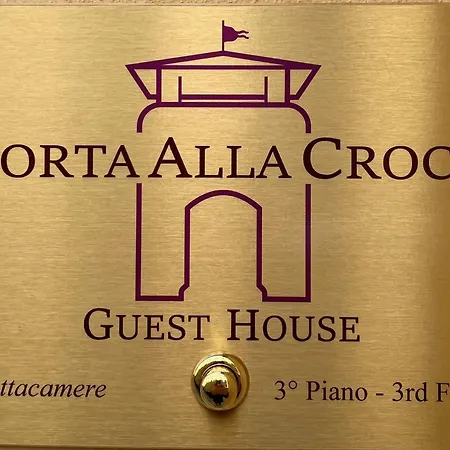Porta Croce Guest house *