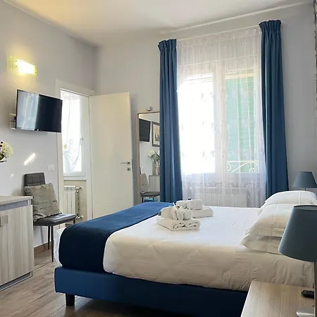 Porta Croce Guest house